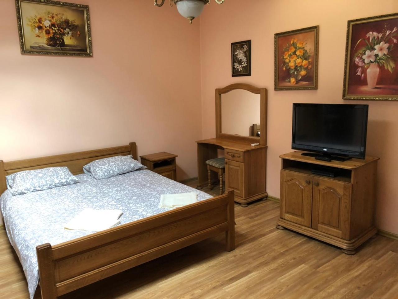מוקצ'בה Hotel Nikolet מראה חיצוני תמונה