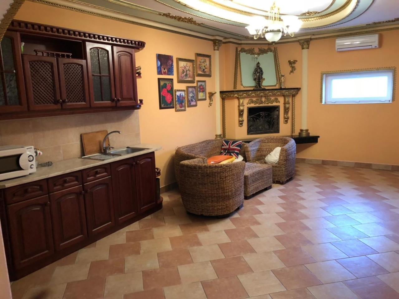 מוקצ'בה Hotel Nikolet מראה חיצוני תמונה